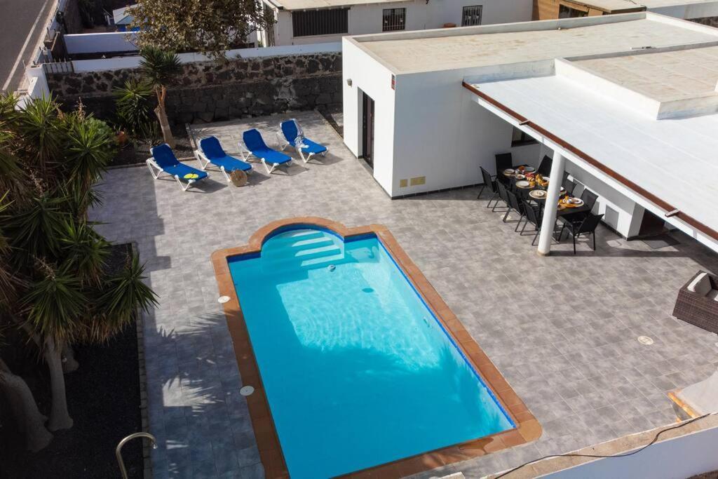פלאיה בלנקה Casa Marlay Spacious, Heated Pool, Bbq & Fast Wi-Fi Only 15 Minutes Walk To Town מראה חיצוני תמונה