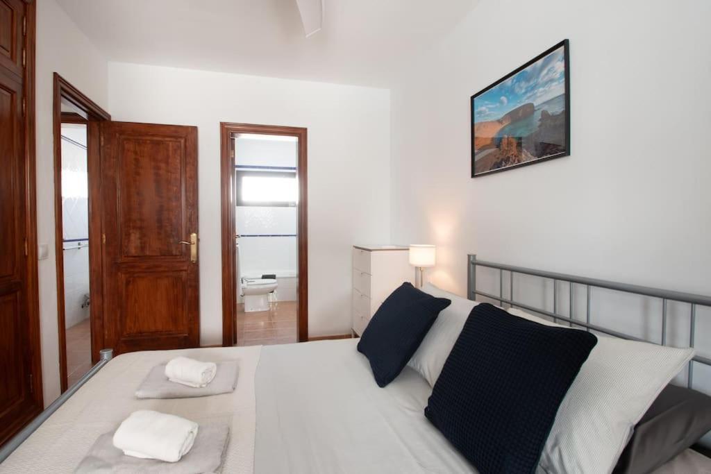 פלאיה בלנקה Casa Marlay Spacious, Heated Pool, Bbq & Fast Wi-Fi Only 15 Minutes Walk To Town מראה חיצוני תמונה