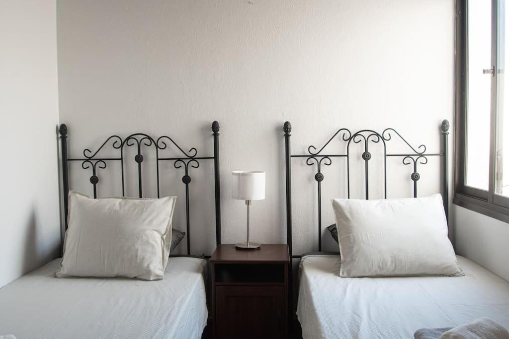 פלאיה בלנקה Casa Marlay Spacious, Heated Pool, Bbq & Fast Wi-Fi Only 15 Minutes Walk To Town מראה חיצוני תמונה