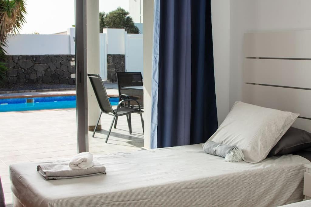 פלאיה בלנקה Casa Marlay Spacious, Heated Pool, Bbq & Fast Wi-Fi Only 15 Minutes Walk To Town מראה חיצוני תמונה
